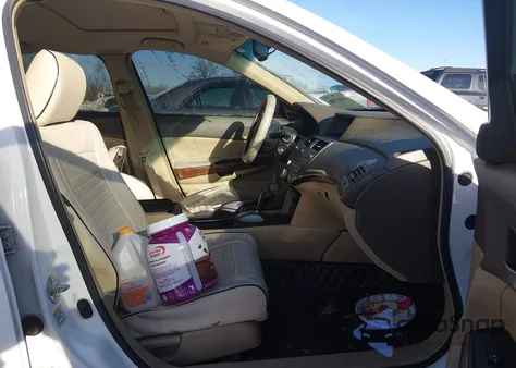 2008 Honda Accord 2.4 Ex-L z USA, uszkodzony, nr VIN 1HGCP26898A057984